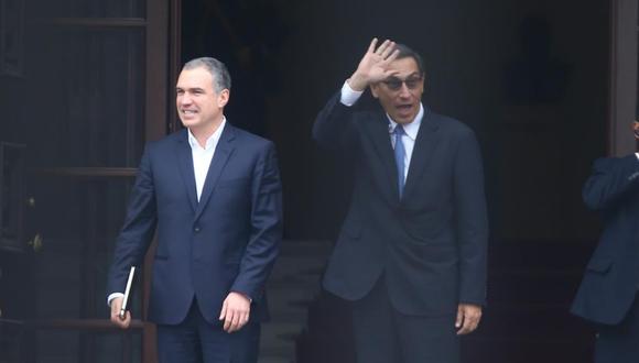 Presidente Martín Vizcarra y primer ministro Salvador del Solar salieron a despedir a Daniel Salaverry a la puerta de Palacio de Gobierno (Foto: GEC)