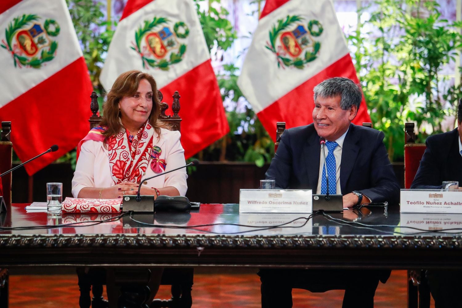 Dina Boluarte y Wilfredo Oscorima. Foto: Presidencia