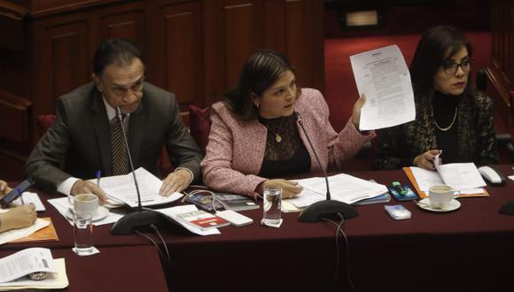 Karina Beteta presentó un proyecto sobre la inmunidad parlamentaria que excluye la propuesta del Ejecutivo. (Foto: Renzo Salazar / GEC)