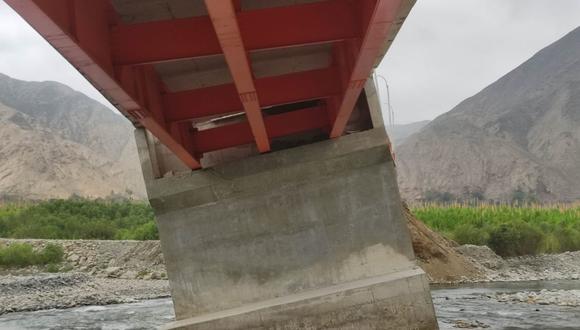 Puente en Lunahuaná está a punto de colapsar. (Foto: Contraloría)