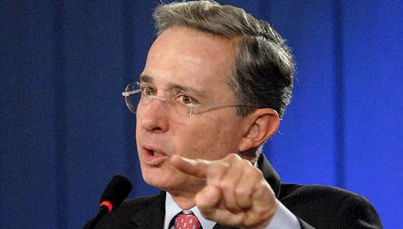 Álvaro Uribe defiende a su gobierno por escándalo de Odebrecht