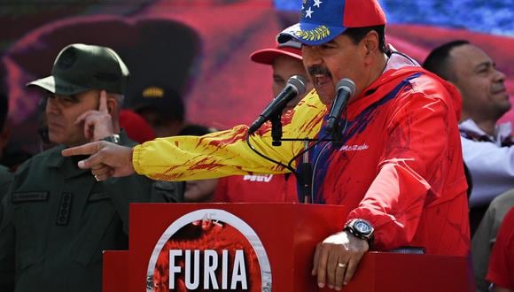 El presidente venezolano, Nicolás Maduro, habla con sus seguidores en Caracas el 29 de febrero de 2024. (Foto de Federico PARRA / AFP)