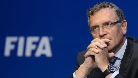 La FIFA pone condiciones para dar acceso a emails de Valcke