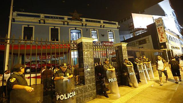 Partido Aprista: Casa del Pueblo fue atacada por manifestantes - 3