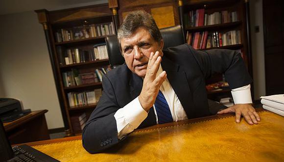 Alan García dice no temer competir con Urresti en elecciones