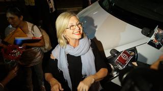 Olivia Newton-John llegó al Perú para ofrecer show [FOTOS]