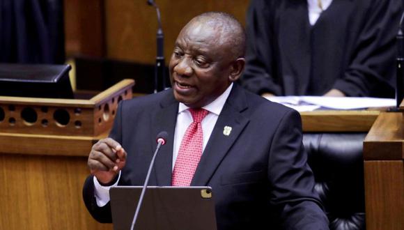 El presidente Cyril Ramaphosa pronuncia su discurso sobre el estado de la nación en el parlamento de Ciudad del Cabo, Sudáfrica. (Foto: Esa Alexander / Pool vía REUTERS / archivo).