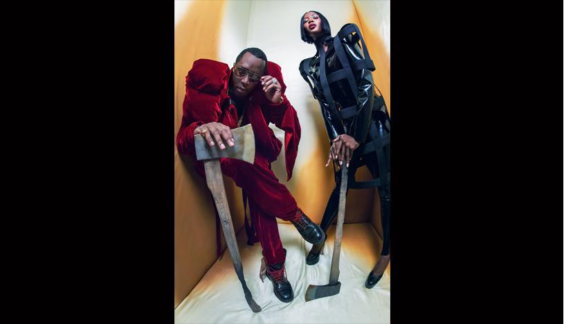 El rapero Puff Daddy y la top model Naomi Campbell, fotografiados por Tim Walker para el calendario Pirelli 2018 como verdugos reales. (Foto: Pirelli)
