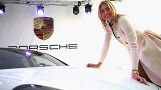 Maria Sharapova recibió un Porsche Panamera GTS