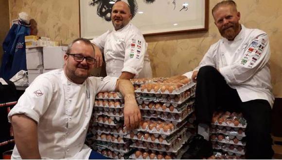 Los chef recibieron 13.500 huevos adicionales sin que los hayan pedido. (Foto: Twitter)