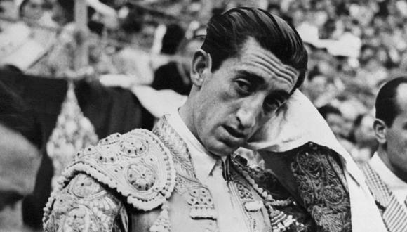 Un 29 de agosto de 1947, el torero Manuel Rodríguez, “Manolete”, muere tras la cornada que le asestó el día anterior el miura “Isleño” en la plaza de toros de Linares, Jaén sur de España. (AFP).
