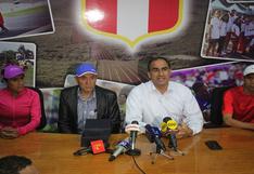 Gladys Tejeda y Raúl Pacheco condecorados por la Federación de Atletismo