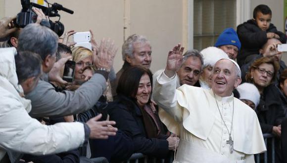 Papa Francisco pide no predicar el Evangelio "a bastonazos inquisitorios"