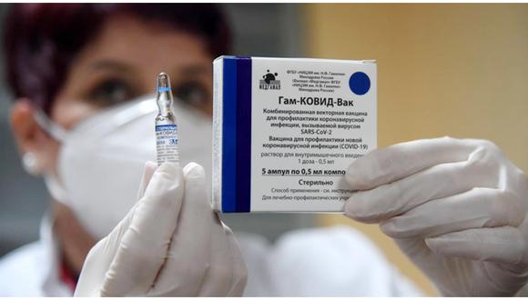 Según Digemid, aún no hay ninguna solicitud pendiente de registro sanitario condicional para la vacuna rusa. (Foto: Archivo El Comercio)