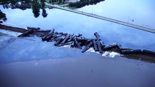 EE.UU.: Descarrilamiento de tren causa derrame petrolero en Iowa