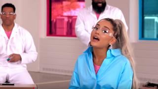 YouTube: Ariana Grande interpreta su nuevo éxito con Nintendo Labo | VIDEO