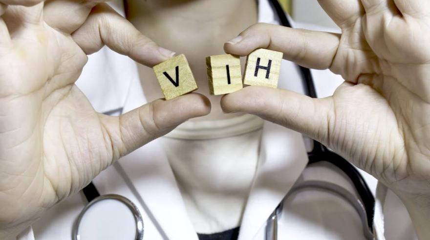 Casi 37 millones de personas viven con el VIH en el mundo, pero solo 59% recibe terapia antirretroviral (ARV). (Foto referencial: Shutterstock)
