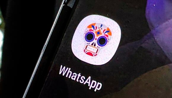 ¿Quieres cambiar el ícono de WhatsApp por una colorida calavera? Usa este truco. (Foto: MAG - Rommel Yupanqui)