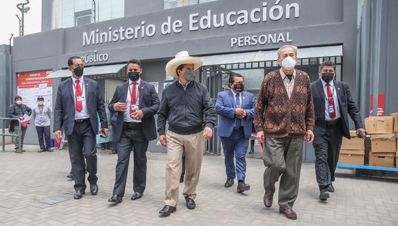 Presidente Pedro Castillo se reunió con ministro de Educación (Foto: Andina/Presidencia)
