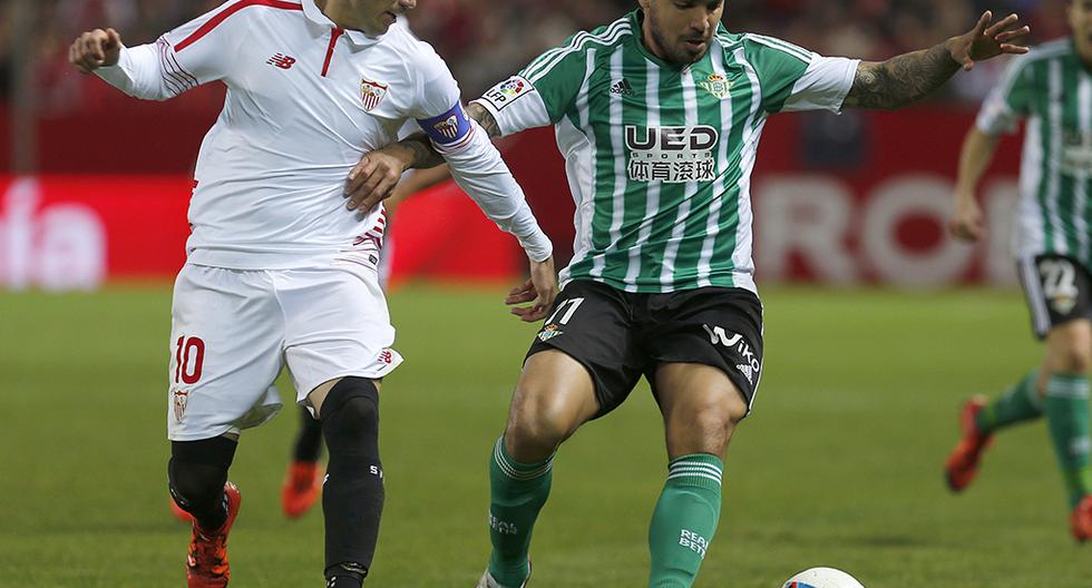 Juan Vargas jugó los 90 minutos en el partido Sevilla vs Real Betis por los octavos de final de la Copa del Rey (Foto: EFE)