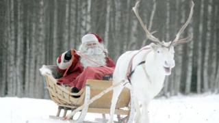 Papá Noel tiene calor, por Rolando Arellano