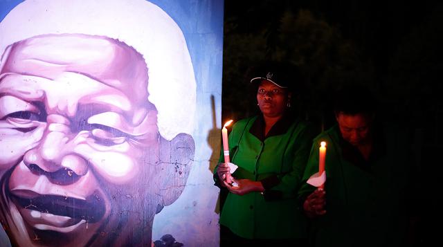 Nelson Mandela es recordado en Sudáfrica a un año de su muerte - 1