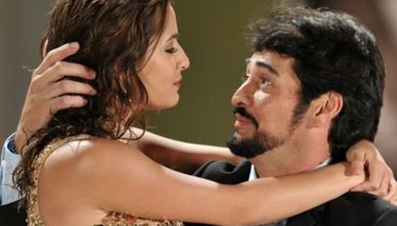 Gabriel Porras y Brenda Asnicar protagonizaron un romance en “Corazón valiente” (Foto: Telemundo)