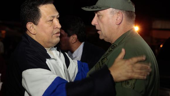 En sus apariciones públicas el embajador Diego Molero siempre defiende a los gobiernos de Hugo Chávez y Nicolás Maduro.