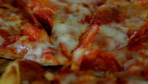 Pizza de papa con queso y cebollas glaseadas | ingredientes | preparación |  receta gratis | secretos | pasos | tips | comidas | cocina | platos |  gastronomía | Italia | PROVECHO | EL COMERCIO PERÚ