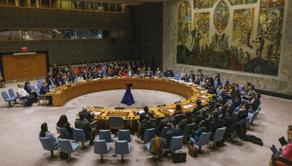 El Consejo de Seguridad de las Naciones Unidas vota un proyecto de resolución en Nueva York, Estados Unidos, el 15 de noviembre de 2023. (Foto de EFE/EPA/SARAH YENESEL)