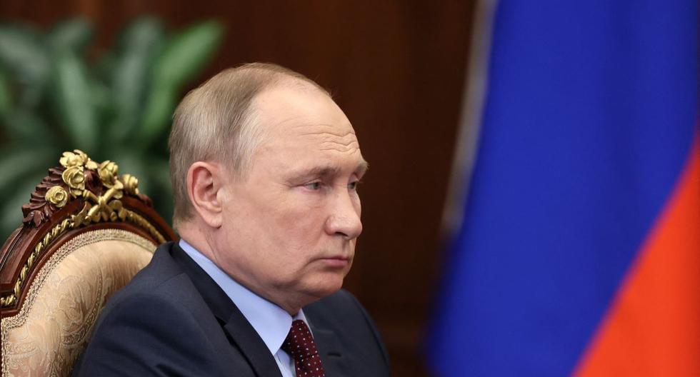 Putin says Western sanctions are like a declaration of war