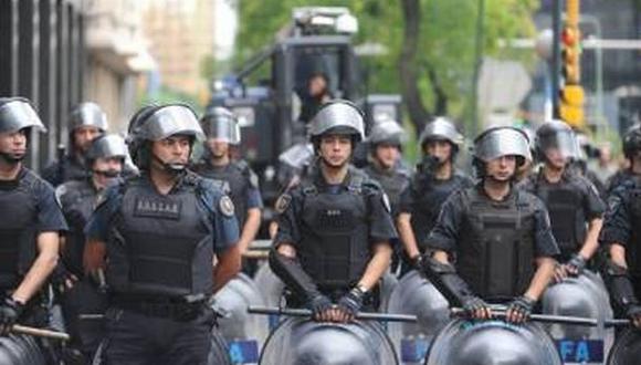 Argentina: Banda vendía uniformes policiales a delincuentes
