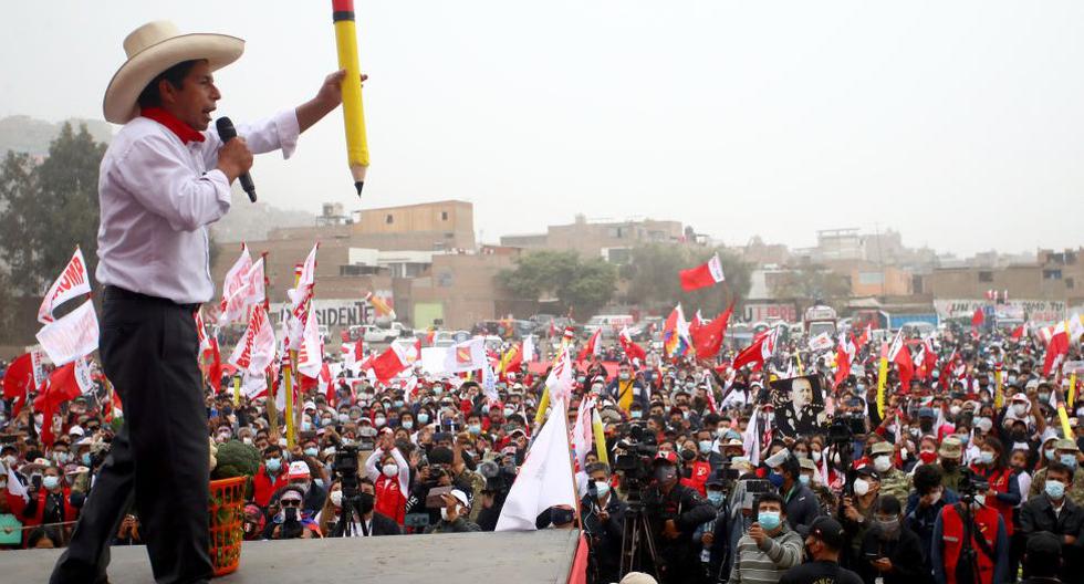 Imagen del presidente peruano Pedro Castillo mientras habla en una activdad política.