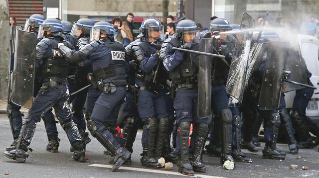 Estudiantes se levantan contra la reforma laboral en Francia - 1