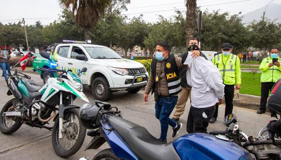 Durante 15 días la Policía y serenos siguieron sus movimientos con drones y cámaras de seguridad. En su intento de escapar chocaron contra una camioneta de serenazgo. (Foto: Municipalidad de La Molina)