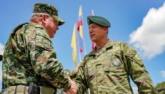 Los comandantes de las FF.MM. de Colombia y Ecuador se reunieron en Ipiales, Nariño. (Foto de Fuerzas Militares de Colombia)