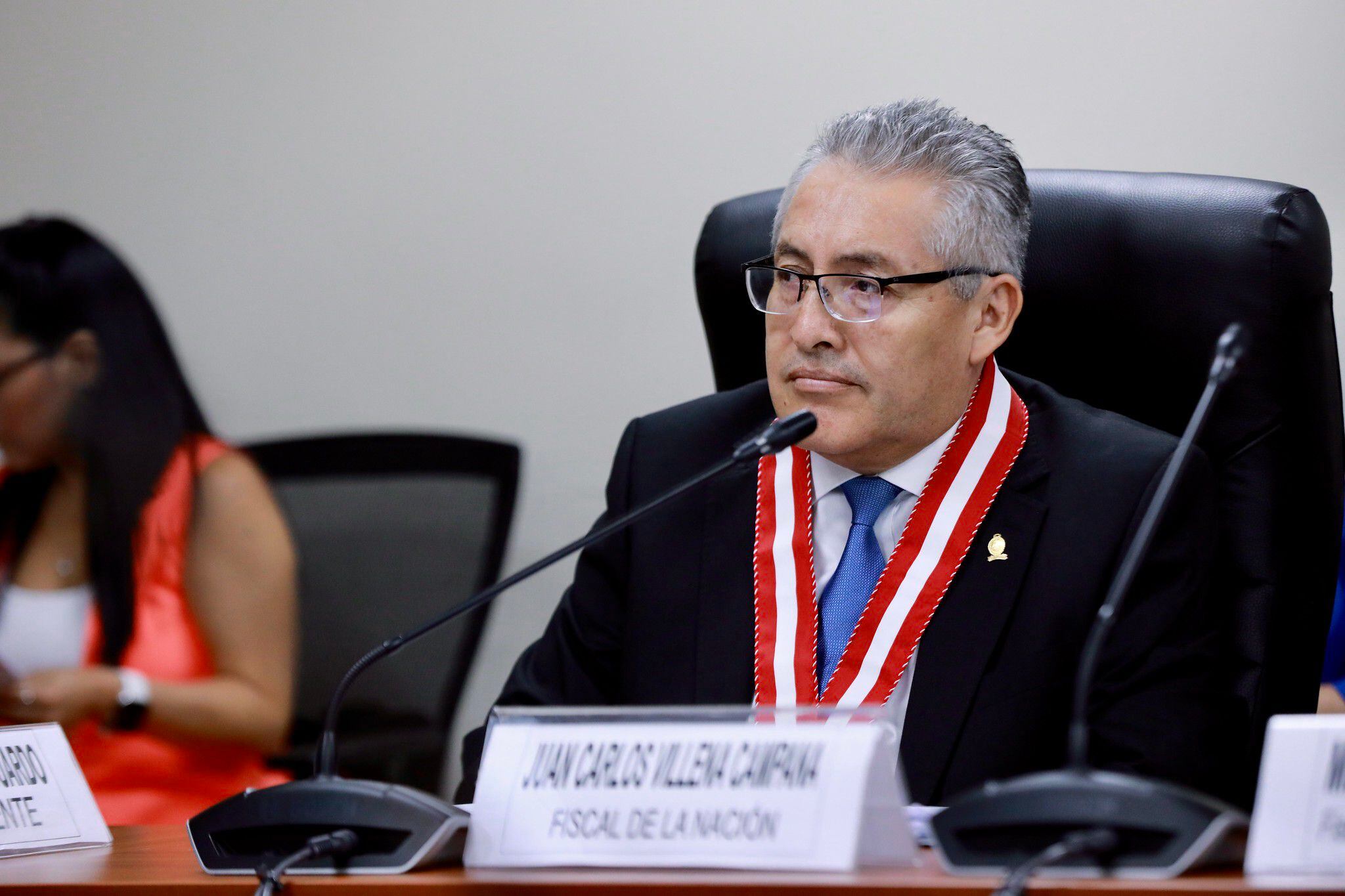 La confirmación de la incautación fue solicitada por el fiscal de la Nación, Juan Carlos Villena, quien dirige la investigación a la presidenta. Foto: Congreso