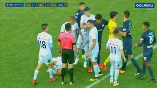 Alianza Lima vs. Real Garcilaso: Cartagena cayó al césped tras duro choque con Pablo Miguez  VIDEO