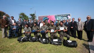 Jóvenes del servicio militar voluntario podrán estudiar becados