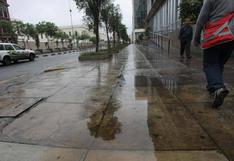 Fuegos artificiales contribuyeron a fuerte llovizna en la capital