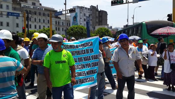 Más de 15 mil mineros reunidos en una marcha de protesta