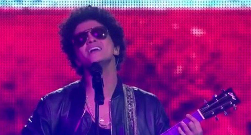 Durante concierto, Bruno Mars cantó en español y no lo hizo nada mal. (Foto: Getty Images)