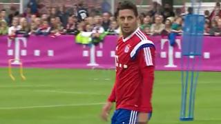 Así entrena la definición Claudio Pizarro con el Bayern Múnich
