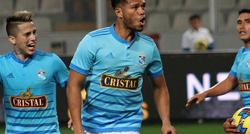 Rolando Blackburn deja el fútbol peruano y ahora probará suerte en África. (Foto: Facebook Sporting Cristal)