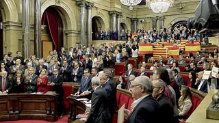 Parlamento catalán desafía a España y lanza proceso de ruptura