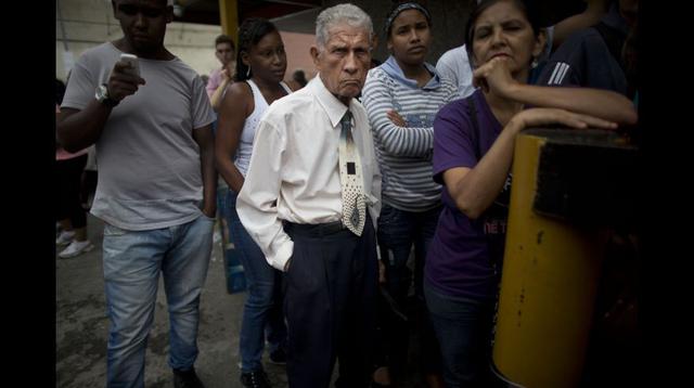 La vida en Venezuela transcurre en largas filas [FOTOS] - 11