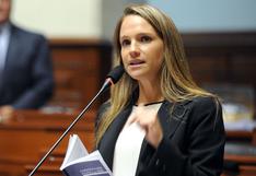 Luciana León acusa a contralor de "desatinado" en investigación por desbalance