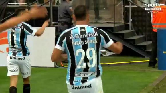 Gol de Diego Souza para el 1-0 de Gremio vs. Corinthians en el Brasileirao. (Fuente: SporTV Premiere)