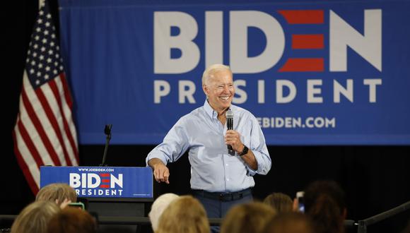 Una encuesta realizada por CBS, muestra que los demócratas favorecen a Joe Biden como el candidato con mayor probabilidad de vencer a Donald Trump en las elecciones del próximo año. (Foto: AP).