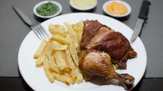 Día del Pollo a la Brasa: ¿cómo disfrutarlo sin sumarle calorías a nuestra dieta?